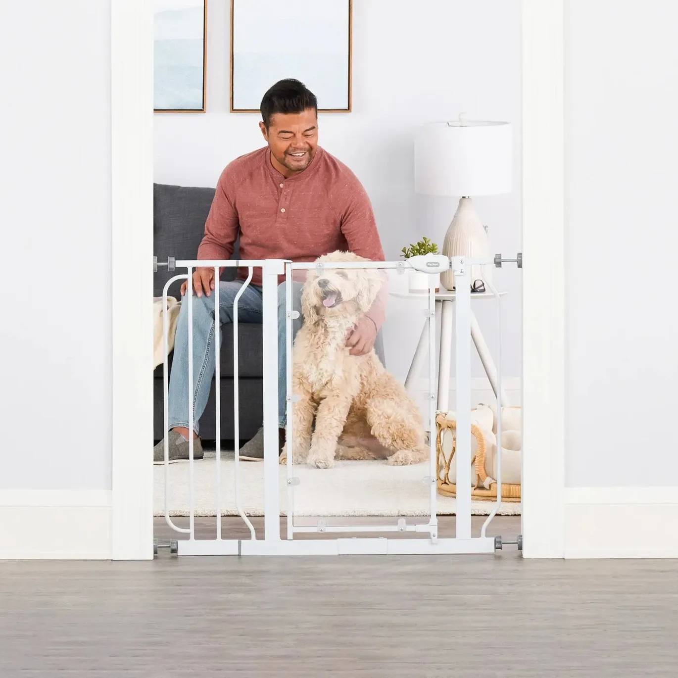 Direct View® Pet Gate