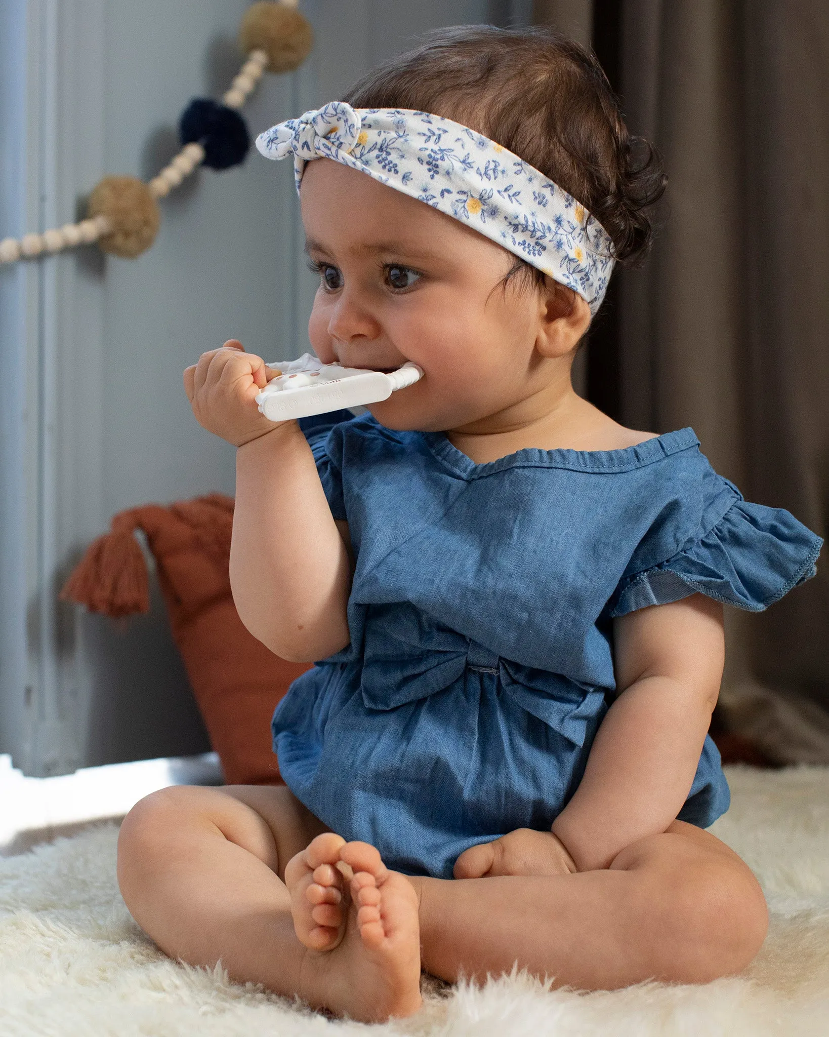 Sophie The Giraffe - So Pure Very Soft Teething Ring